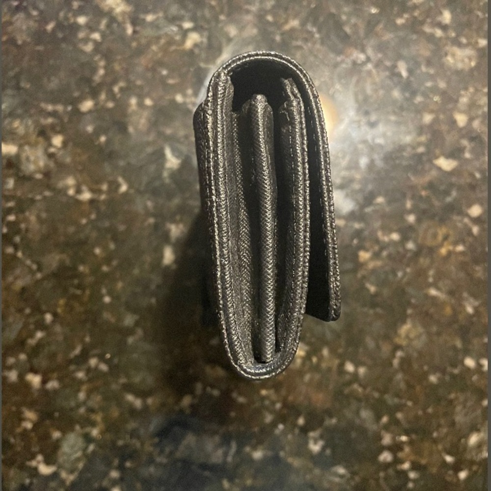 VGUC Black Michael Kors Wallet - Picture 5 of 9